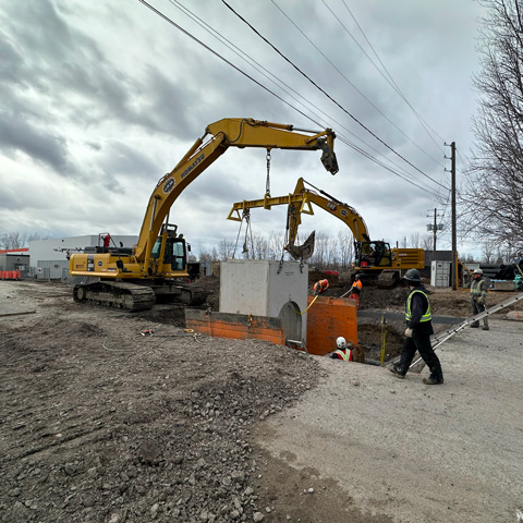 Travaux d'excavation et mise en place &eacute;gout et aqueduc &agrave; Joliette.